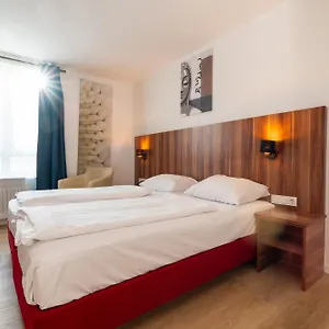 Astor Hotel
